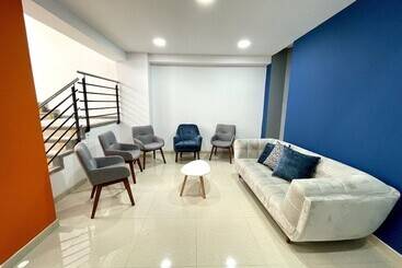 هتل Home