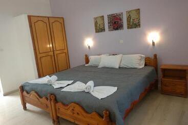 Ammos Apartments