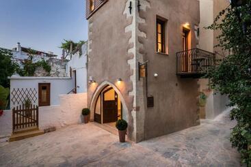Casa Regina Luxury House