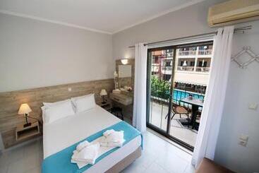 هتل Aggelos Apartments & Deluxe Studios