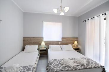 هتل Aggelos Apartments & Deluxe Studios