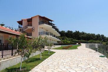 هتل Alea Resort