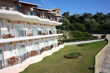 هتل Alea Resort