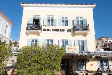 هتل Dionysos