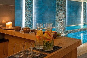 هتل Domes Noruz Chania, Autograph Collection  Adults Only