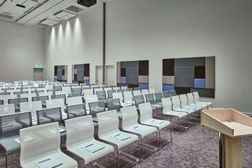 هتل Ibis Moscow Kievskaya