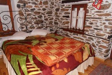 هتل Mansion Terpou