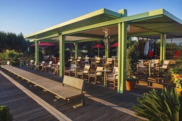 هتل Nereids Apartments