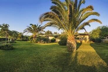 هتل Nereids Apartments