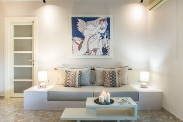 هتل Nereids Apartments