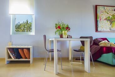 هتل Nereids Apartments