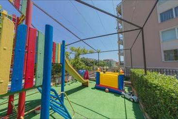 Peshev Family Hotel Vlas