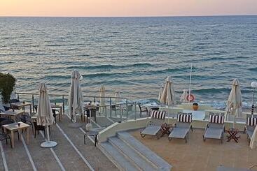 هتل Filoxenia Beach