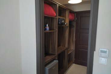 هتل Spartacus House
