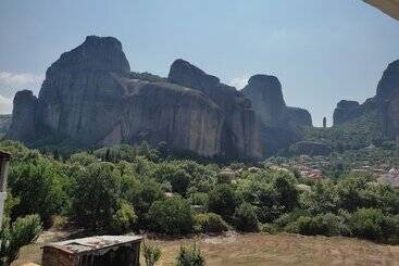 هتل Spartacus House