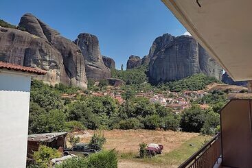 هتل Spartacus House