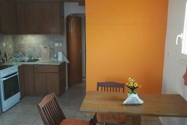 Orange Fodele
