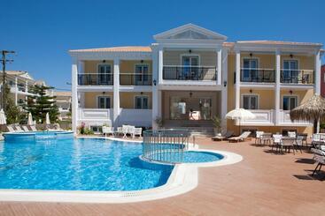 Royal Nidri Hotel & Apartments