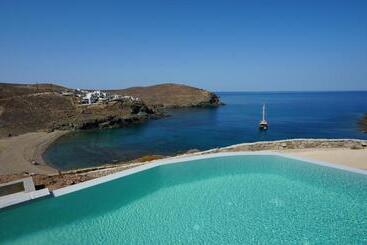 Sea Rock & Sky Private Mykonos Residence