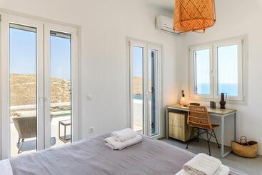 Sea Rock & Sky Private Mykonos Residence