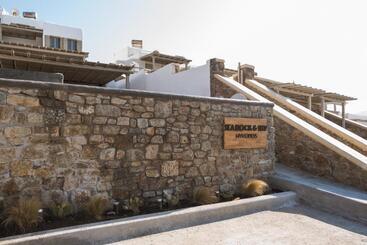 Sea Rock & Sky Private Mykonos Residence