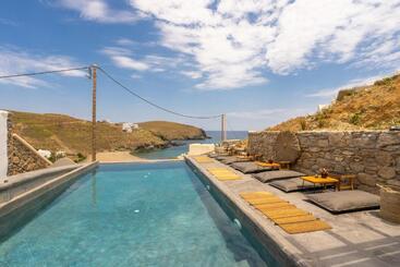 Sea Rock & Sky Private Mykonos Residence