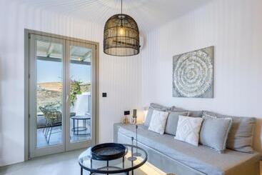 Sea Rock & Sky Private Mykonos Residence