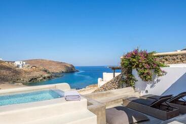Sea Rock & Sky Private Mykonos Residence