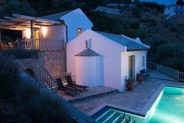 Villa Aquilo