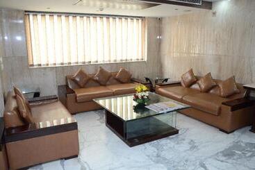 Airport Hotel Grand, New Delhi