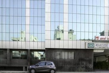 Airport Hotel Grand, New Delhi