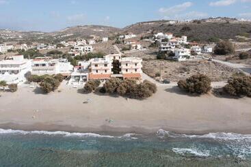 هتل Alexander Beach