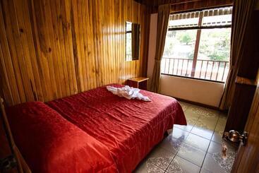 هتل Cabinas Eddy B&b