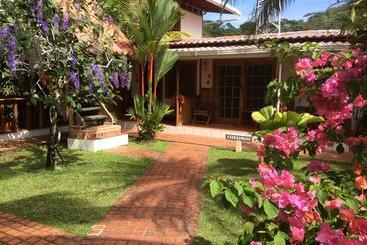 فندق Cabinas Tropical