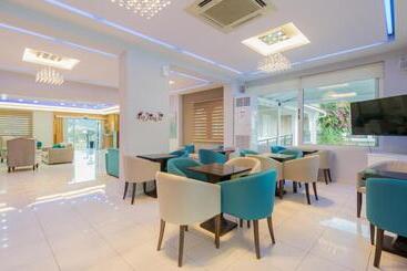 هتل Denny S Inn