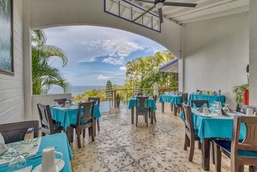 هتل Villa Roca Boutique Resort & Suites   Adult Only