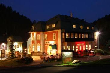 酒店 Hořec