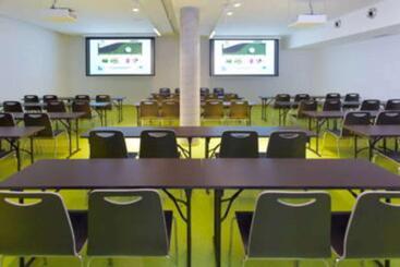 酒店 Konference Park