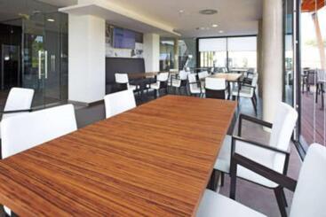 酒店 Konference Park