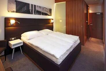 هتل Konference Park