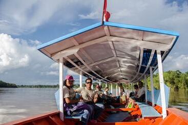 هتل Monte Amazonico Lodge