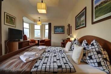 هتل Pension Villa Miluška