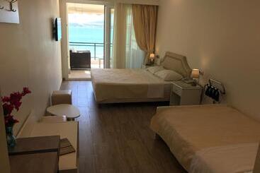 هتل Porto Palio Beach