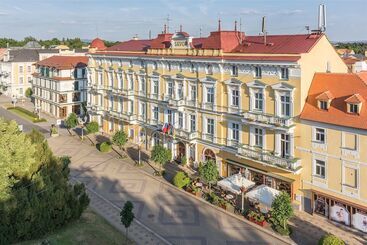 هتل Savoy Spa & Kur
