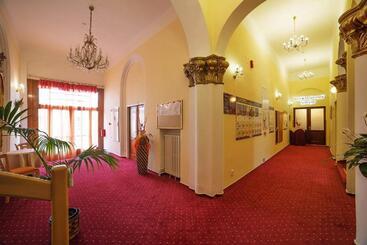 هتل Savoy Spa & Kur