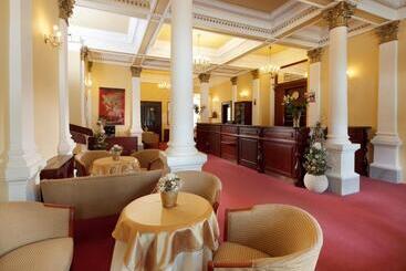 هتل Savoy Spa & Kur