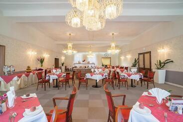 هتل Savoy Spa & Kur