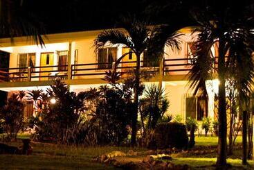 هتل Villa Del Sol