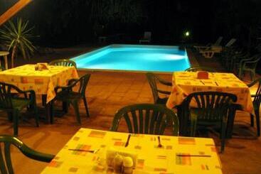 هتل Villa Del Sol