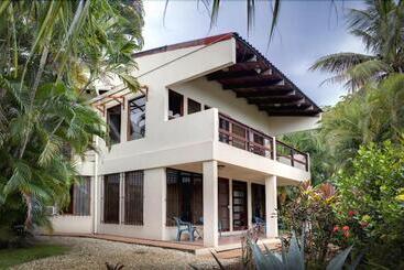 هتل Villa Del Sol